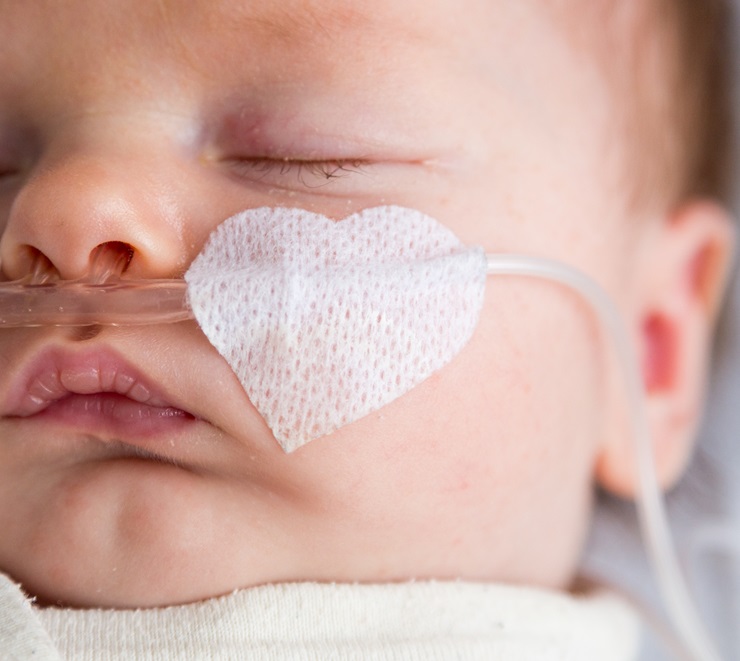 shutterstock_1022883532 baby hartje ziek bewerkt-9ebf1a63-0aff-4348-8147-0000909851bf.jpg